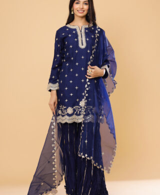 SHORT KURTA WITH CRUSH GARARA