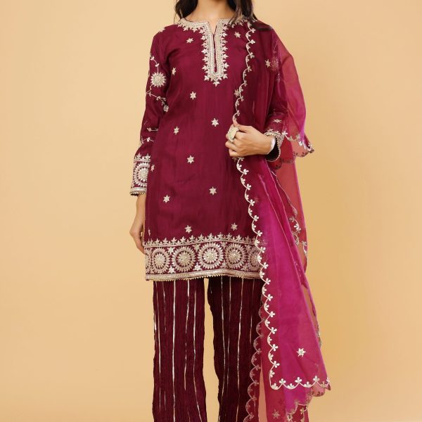SHORT KURTA WITH CRUSH GARARA SET
