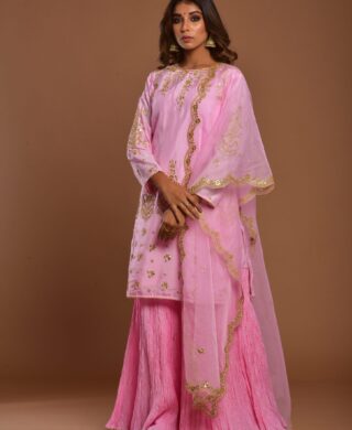 SHORT KURTA WITH CRUSH GARARA SET